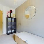 Rent 2 bedroom flat in Wales