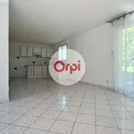 Maison de 84 m² avec 4 chambre(s) en location à Bohal