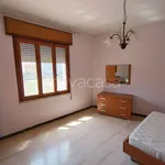 Rent 4 bedroom apartment of 60 m² in Adria