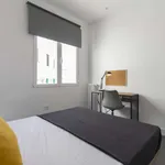 Rent a room of 150 m² in madrid