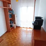 Rent 4 bedroom apartment of 86 m² in Adria