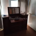 Affitto 3 camera appartamento di 65 m² in Terni