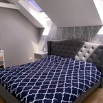 Miete 4 Schlafzimmer wohnung von 106 m² in Düsseldorf