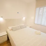 Rent 1 bedroom apartment of 35 m² in valencia