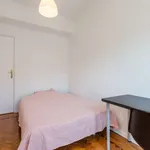 Rent a room in lisbon