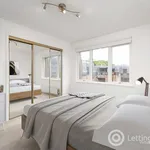 Rent 2 bedroom apartment in Edinburgh