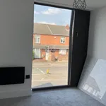 Rent 2 bedroom flat in West Midlands