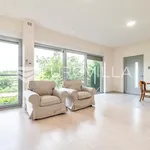 Rent 4 bedroom house of 440 m² in Zagreb