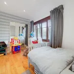 Rent 3 bedroom apartment in London