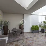 Rent 5 bedroom house of 390 m² in Valencia