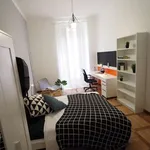 Rent a room in turin