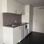 Rent 1 bedroom apartment in Footscray