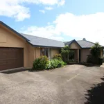 Rent 3 bedroom house in Kaipātiki