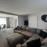 Rent 3 bedroom apartment in Yorkshire And The Humber