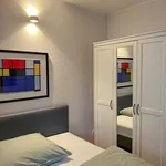 Miete 3 Schlafzimmer wohnung von 80 m² in Frankfurt am Main