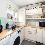 Rent 2 bedroom apartment of 570 m² in Nottingham