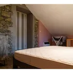 Maison de 110 m² avec 1 chambre(s) en location à Ourt