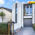 Rent 3 bedroom house in Kellyville