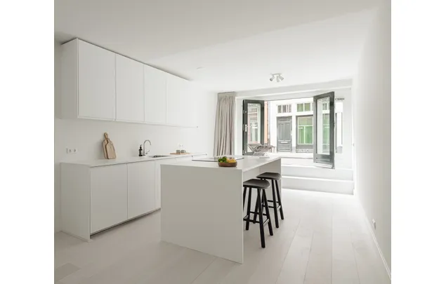 Huur 2 slaapkamer appartement van 83 m² in Amsterdam