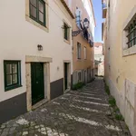 Rent 1 bedroom apartment of 30 m² in lisbon