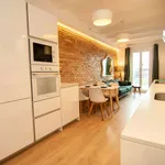 Rent 1 bedroom apartment of 60 m² in Barcelona