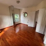 Rent 3 bedroom apartment of 106 m² in Queens