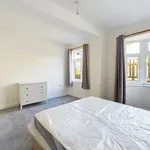 Rent 5 bedroom apartment in South West England