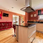 Rent 3 bedroom apartment in Edinburgh