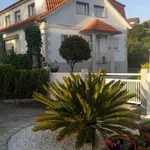 Rent 3 bedroom house in Pontevedra']