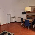 Rent 2 bedroom apartment of 72 m² in Altamura