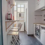 Rent 4 bedroom apartment in Lisbon