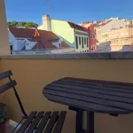 Rent a room of 80 m² in Lisbon