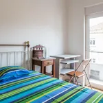 Rent 4 bedroom apartment in Lisbon