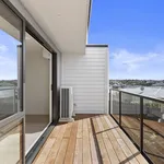 Rent 4 bedroom apartment in Kaipātiki