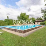 Rent 5 bedroom house of 270 m² in Arese