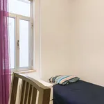 Rent a room in lisbon