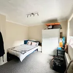 Rent 2 bedroom flat in Waverley