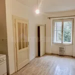 Rent 2 bedroom apartment of 42 m² in Prague