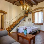 Rent 4 bedroom house of 150 m² in Firenze