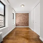 Rent 4 bedroom apartment in Manhattan