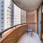 Rent 2 bedroom house of 111 m² in Manhattan