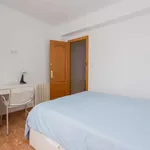 Rent a room of 130 m² in valencia