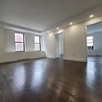 Rent 3 bedroom apartment of 139 m² in New York