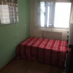 Rent 3 bedroom apartment in Madrid