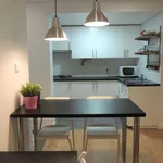 Rent a room of 100 m² in lisbon