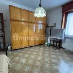 Rent 5 bedroom apartment of 181 m² in Foggia