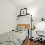 Rent 1 bedroom apartment in Old Toronto