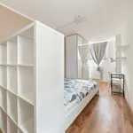 Rent 5 bedroom apartment in Milan