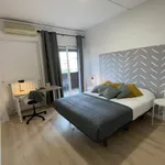 Rent 7 bedroom apartment in Barcelona