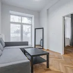 Pronajměte si 4 ložnic/e byt o rozloze 88 m² v Prague